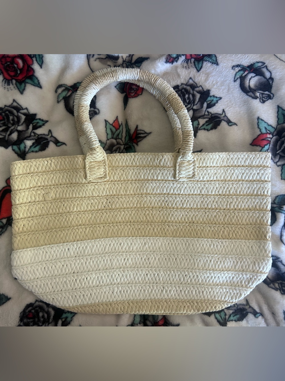 Altru Woven Paper Straw Tote Bag - Summer/Beach Ready - Excellent Condition - Picture 6 of 10